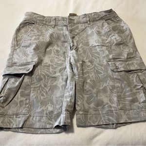 Men’s cargo shorts